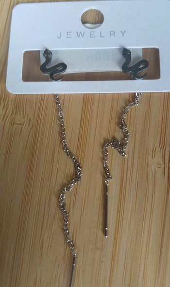 Monalisa Home Gümüş Renk Metalik Yılan Figürlü Sallantılı Küpe ürün görseli 1
