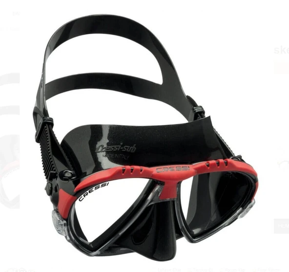 Cressi Matrix Dalış Maskesi Black/Red JDS300058 ürün görseli 1
