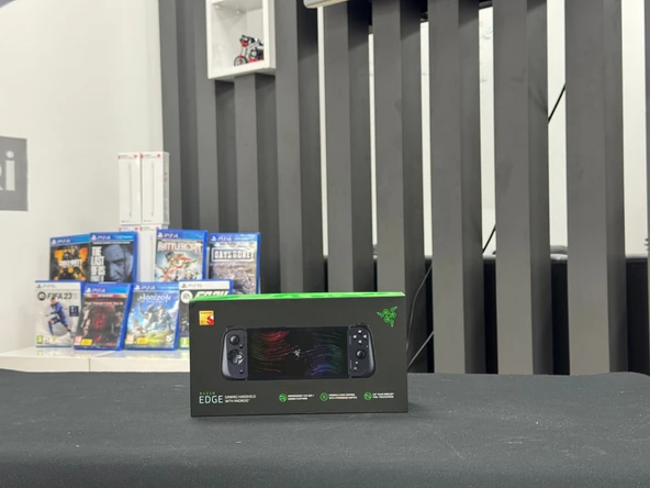 PTTAVM: Razer Edge Gaming Tablet ve Kishi V2 Pro Kontrolcü