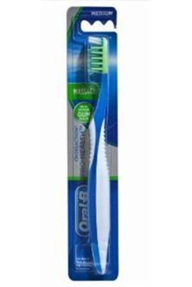 Oral-B Diş Fırçası Crossaction Massage Medium ürün görseli 1