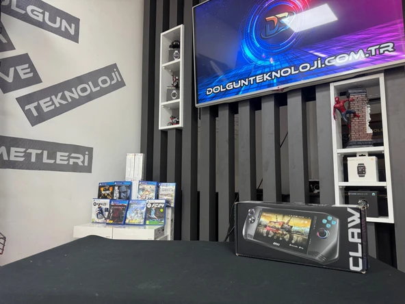 MSI CLAW A1M-088TR Intel Core Ultra 7 155H 16GB RAM 512GB SSD Windows 11 Home 7" FHD 120Hz El Oyun Bilgisayarı (İKİNCİ EL) ürün görseli 1