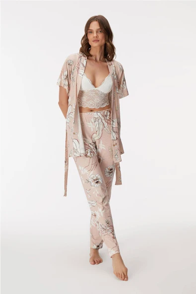 Anıl Kadın Sabahlıklı Dantel İp Askılı Braletli Pijama Takım ürün görseli 1