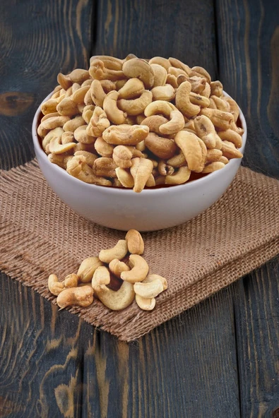 KEYFİ TAT KURUYEMİŞ Kaju Fıstığı 1000 Gr ürün görseli 1