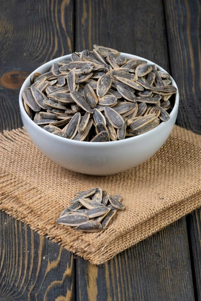 KEYFİ TAT KURUYEMİŞ Ayçekirdeği Tuzlu 1000 Gr ürün görseli 1