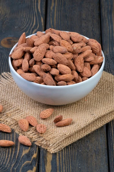 KEYFİ TAT KURUYEMİŞ Kavrulmuş Badem 1000 gr ürün görseli 1
