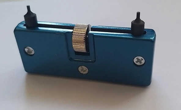 METAL AVUÇ İÇİ SAAT KAPAK AÇMA ANAHTARI ürün görseli 1