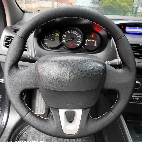 Fluence Tuşsuz Araca Özel Direksiyon Kılıfı (DÜZ DERİ) ürün görseli 1