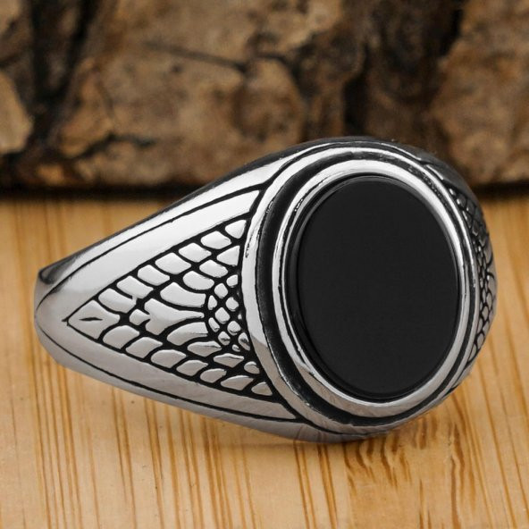 Oval Siyah Oniks Taşlı Desenli 925 Ayar Gümüş Yüzük ürün görseli 1