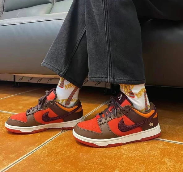 PTTAVM: Nike Dunk Low Retro PRM Light Crimson FD4203-661 Sneaker