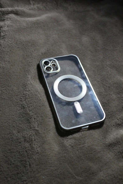 İphone 11 Uyumlu Magsafeli Kamera Koruyuculu Silikon Kılıf ürün görseli 1
