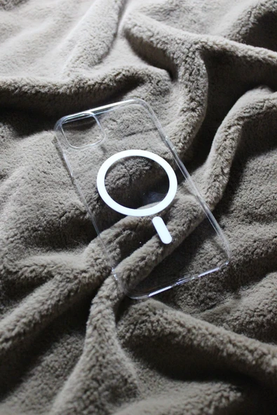 İphone 11 İçin Sararmaz Şeffaf Kılıf ürün görseli 1
