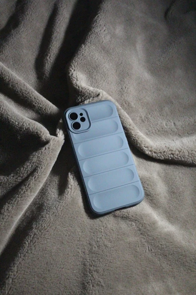 İphone 11 Uyumlu Sert Silikon Kılıf ürün görseli 1