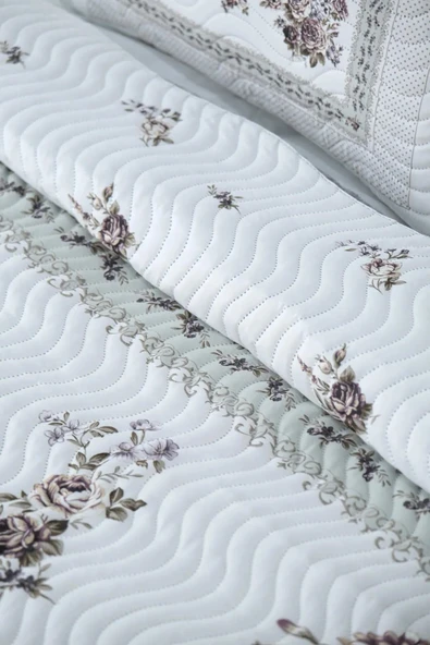 Çift Kişilik Microfiber Kapitone Yatak Örtüsü Flower Lila - Resim 2