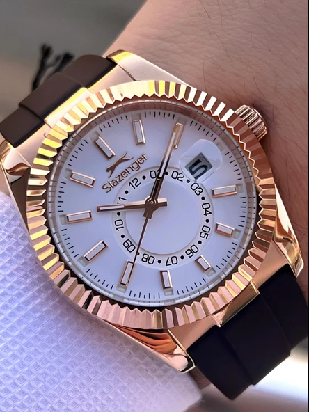 Slazenger Silikon Kordon İç Fonksiyonları Aktif 10 Atm Suya Dayanıklı Erkek Kol Saati ESL.09.2514.03 ürün görseli 1