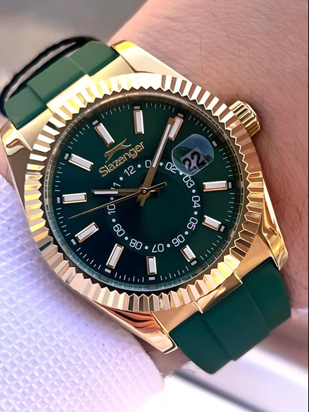 Slazenger Silikon Kordon İç Fonksiyonları Aktif 10 Atm Suya Dayanıklı Erkek Kol Saati ESL.09.2514.04 ürün görseli 1