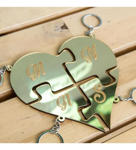 Kalpli 4 Parça Kişiye Özel Gold Anahtarlık ürün görseli 1