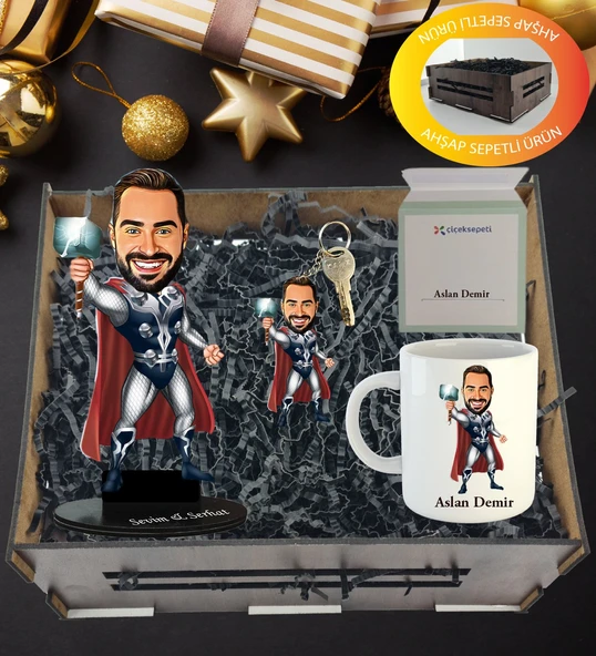 Kişiye Özel Karikatür,Anahtarlıklı Ve Kupa Hediye Sepeti ürün görseli 1