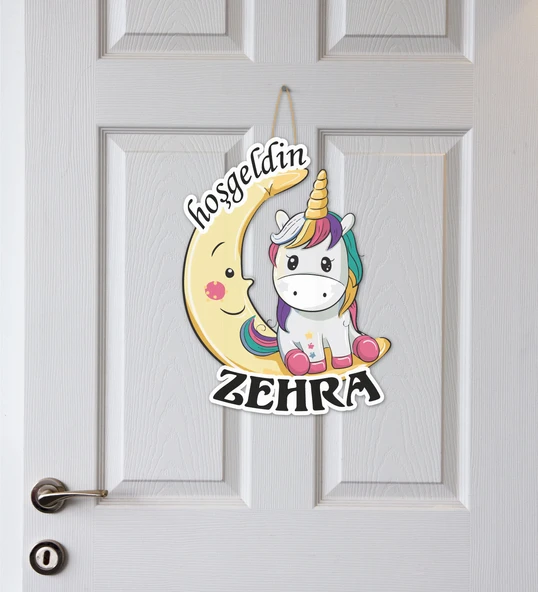 Meşgalem Aya Oturmuş Minik Unicorn Temalı Kişiye Özel Kapı Süsü ürün görseli 1