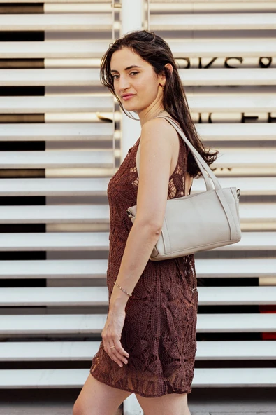 saraci leather craft Saraci Hakiki Deri Kadın Omuz Çantası Minimalist  Ayarlanabilir Askılı Şık Günlük Çapraz Çanta ürün görseli 1