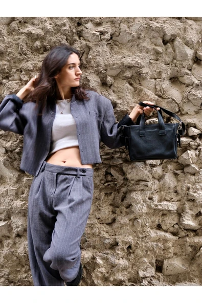saraci leather craft Deri Omuz Çantası Kadın, Hakiki Deri. Yanları Çepli Özel Üretim Çanta ürün görseli 1