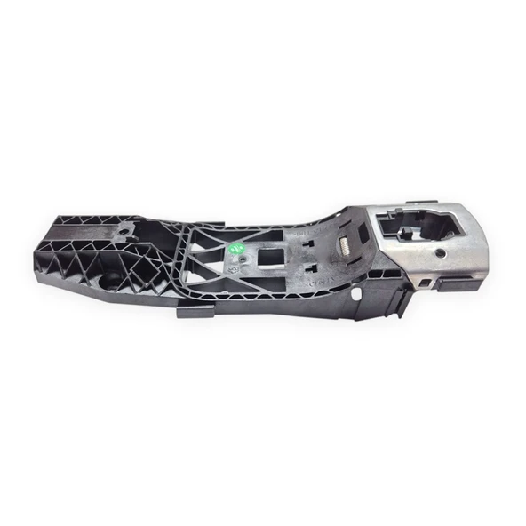Audi A3 Sedan 2021-2025 Sol Ön Dış Kapı Kolu İç Braketi 8V0837885 ürün görseli 1