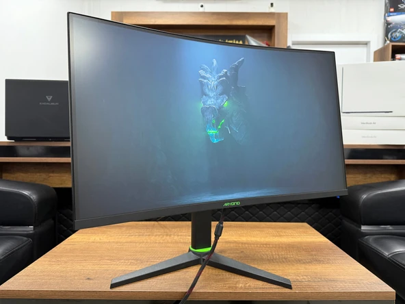 Monster Aryond A27 V2 27” 180Hz 1ms WQHD 2K Curved Pivot VA Oyuncu Monitörü (İKİNCİ EL) - Resim 3