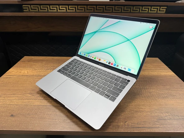 PTTAVM: Apple MacBook Pro 13