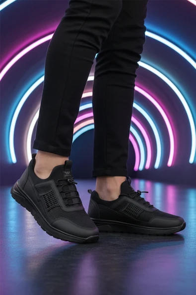 Siyah Kilit Bağcıklı Unisex Spor Ayakkabı ürün görseli 1