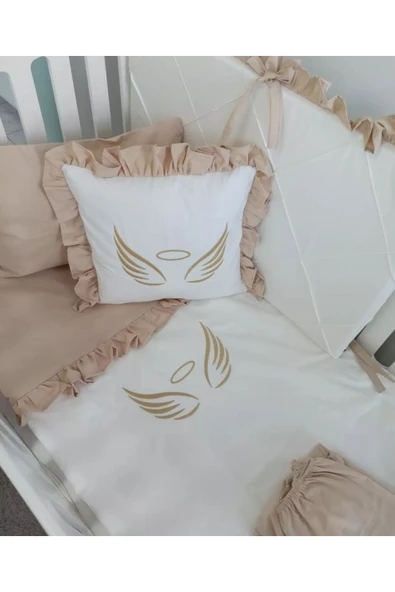 Ege Home Deluxe 4 parça melek kanadı nakışlı fırfırlı bebek nevresim takımı bej ürün görseli 1