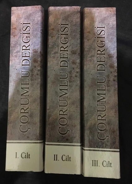 ÇORUMLU DERGİSİ 3 CİLT TAKIM Çorum Halkevi Dil ve Edebiyat Komitesi Çıkarır 15 Nisan 1938 - 1946 (Sahafiye Kitap) ürün görseli 1