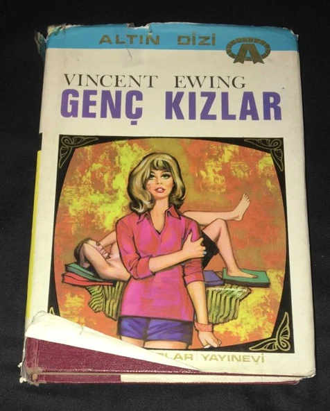GENÇ KIZLAR (Sahafiye Kitap) ürün görseli 1