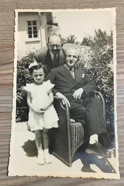 Kore Gazisi HASAN BASRİ DANIŞMAN'IN 1949'larda AMERİKA'DA ÇEKİLMİŞ 1 Adet FOTOĞRAF - ÖZEL ALBÜMÜNDEN - (Sahafiye Kitap) ürün görseli 1