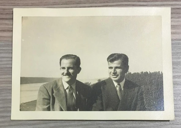 Kore Gazisi HASAN BASRİ DANIŞMAN'IN 1949'larda AMERİKA'DA ÇEKİLMİŞ 1 Adet FOTOĞRAF - ÖZEL ALBÜMÜNDEN - (Sahafiye Kitap) ürün görseli 1