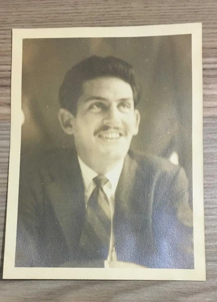 Kore Gazisi HASAN BASRİ DANIŞMAN'IN 1949'larda AMERİKA'DA ÇEKİLMİŞ 1 Adet FOTOĞRAF - ÖZEL ALBÜMÜNDEN - (Sahafiye Kitap) ürün görseli 1