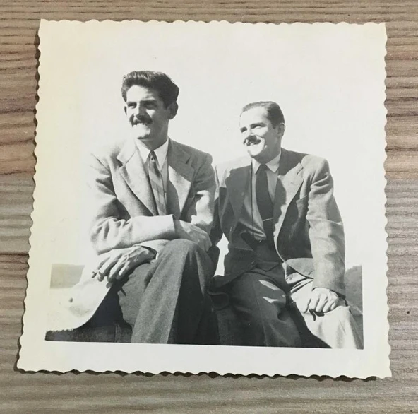 Kore Gazisi HASAN BASRİ DANIŞMAN'IN 1949'larda AMERİKA'DA ÇEKİLMİŞ 1 Adet FOTOĞRAF - ÖZEL ALBÜMÜNDEN - (Sahafiye Kitap) ürün görseli 1
