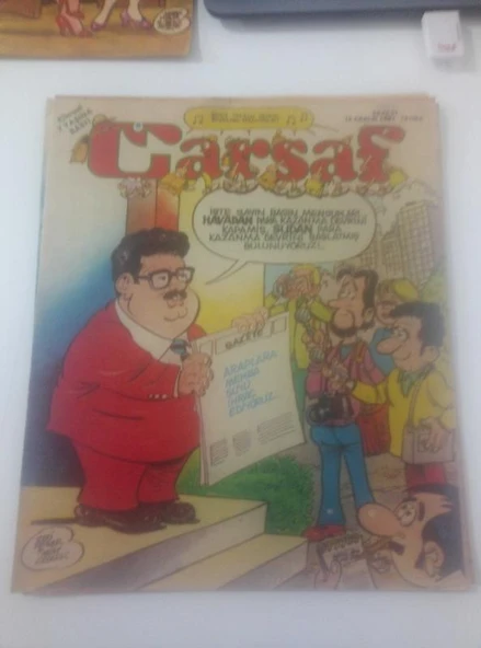 ÇARŞAF Haftalık Gülmece Dergisi, 16 Aralık 1981, Yıl:6, Sayı:51 (Sahafiye Kitap) ürün görseli 1