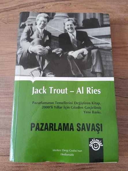 PAZARLAMA SAVAŞI - PAZARLAMANIN TEMELİNİ DEĞİŞTİREN KİTAP (2000'Lİ YILLAR İÇİN GÖZDEN GEÇİRİLMİŞ YENİ BASKI) (Sahafiye Kitap) ürün görseli 1