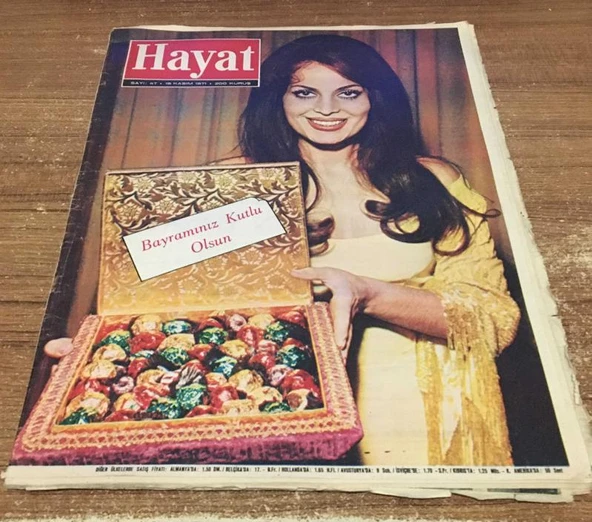 HAYAT DERGİSİ 18 Kasım 1971 Sayı 47 Kapak TÜRKAN ŞORAY (Sahafiye Kitap) ürün görseli 1