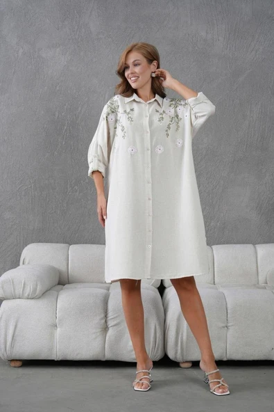 Kadın Uzun Nakış İşlemeli Keten Oversize Düğmeli Gömlek ürün görseli 1