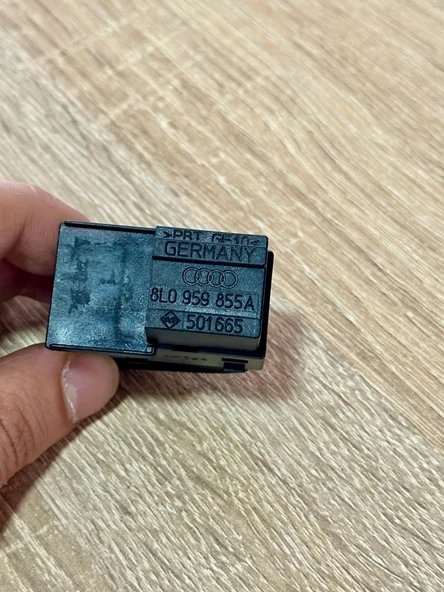 AUDİ A3 CAM DÜĞMESİ ORJİNAL 8L0959855A - Resim 2