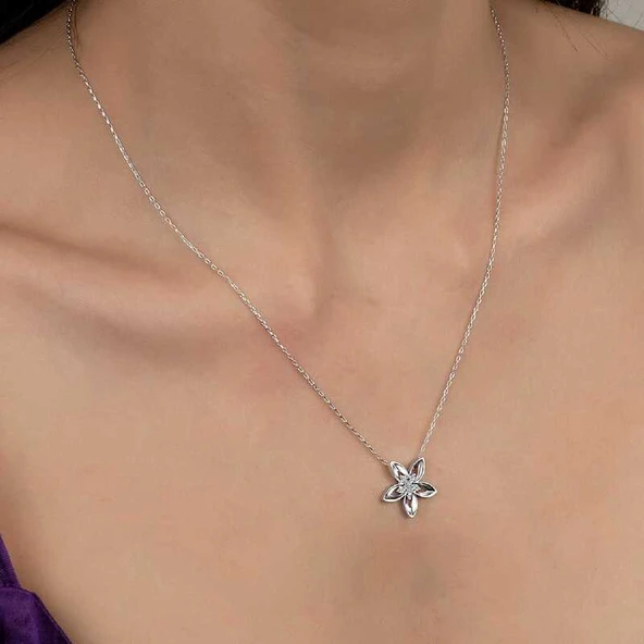 Swarovski Taşlı Gümüş Çiçek Bayan Kolye - Resim 2