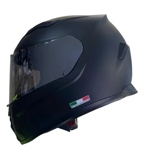 Sway Kapalı Kask Sw 820 Matt Black ürün görseli 1