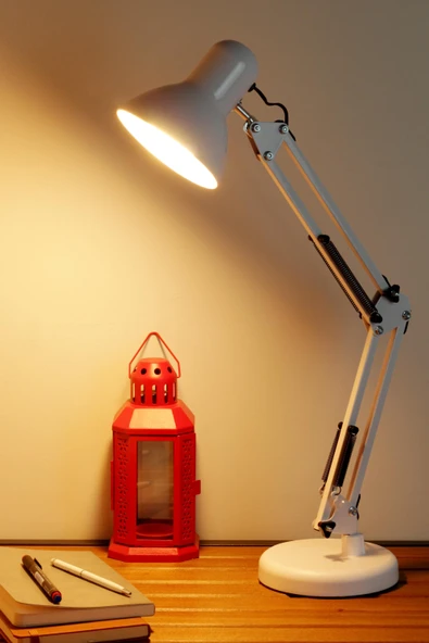 Akrobat Masa Lambası Yaylı Metal 360° Ayarlanabilir Çalışma Okuma Lambası Beyaz ürün görseli 1