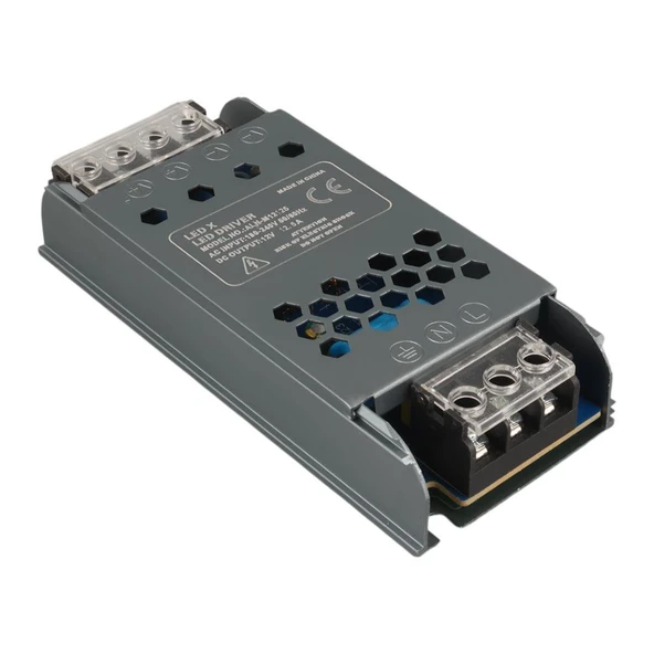 Ayt Ledx ALN-M12125 12 Volt 12.5 Amper 57x24x12mm Ultra Slim Metal Kasa Adaptör Şerit Led Kamera Adaptörü ürün görseli 1