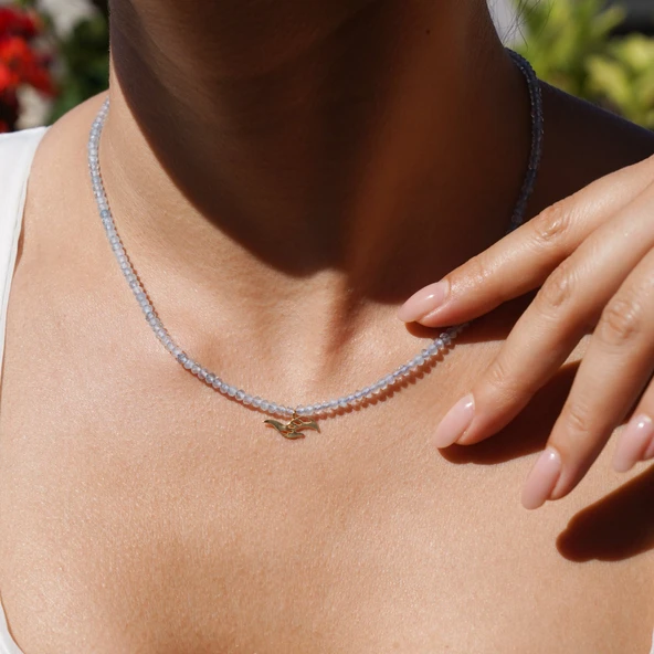 14K Altın Kaplama Doğal Akuamarin Taşlı Kuş Detaylı Choker Gümüş Kolye - NGS00115 ürün görseli 1