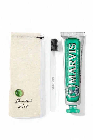 Marvis Classic Strong Mint Diş Macunu 85 ml + Yumuşak Beyaz Diş Fırçalı Dental Kit ürün görseli 1