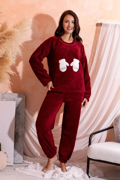 Tam Peluş Kışlık Kadın Pijama Takımı- Polar Yılbaşı Pijaması ürün görseli 1