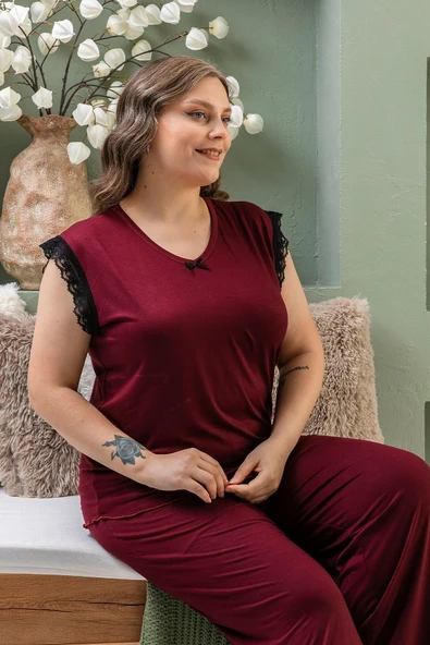 Bambu Kumaş Büyük Beden Dantelli Kısa Kollu Pijama Takımı ürün görseli 1