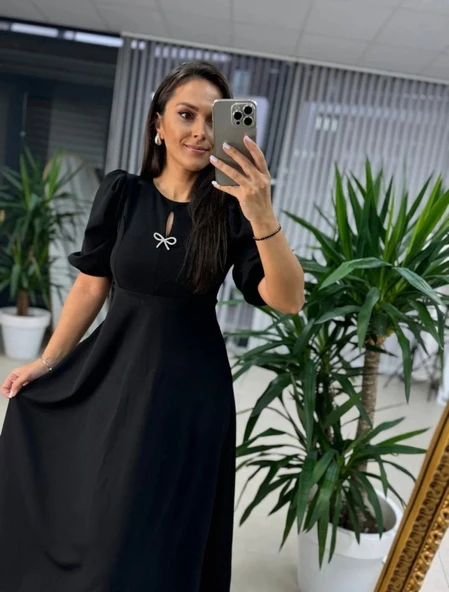 Kadın Kısa Kollu Bisiklet Yaka Fiyonk Broşlu Midi Janjan Krep Elbise ürün görseli 1