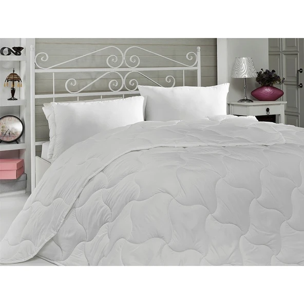 Komfort Home Battal Boy Micro Yazlık İnce Hafif Light Yorgan 215x235 CM ürün görseli 1